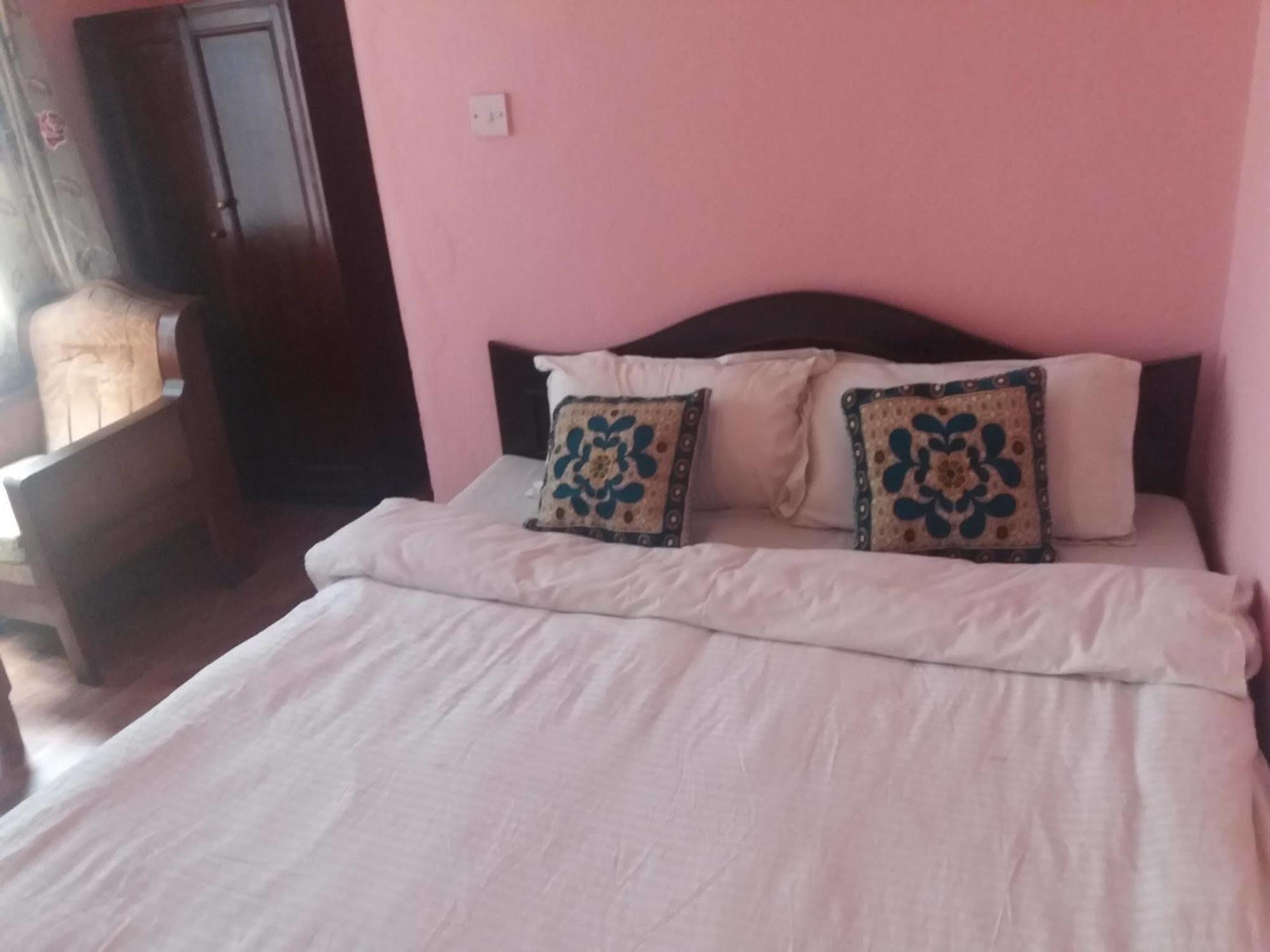 Kings Land Hotel Katmandu Dış mekan fotoğraf